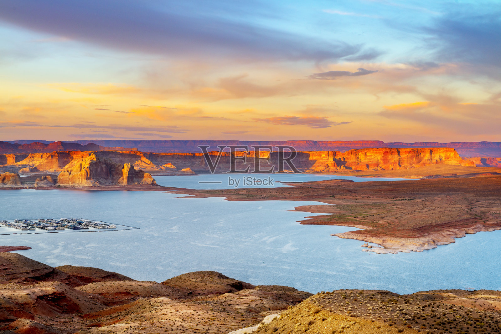 鲍威尔湖和码头照片摄影图片