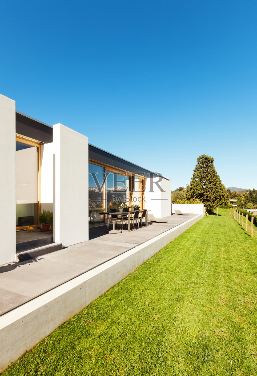 漂亮的现代水泥房子照片摄影图片