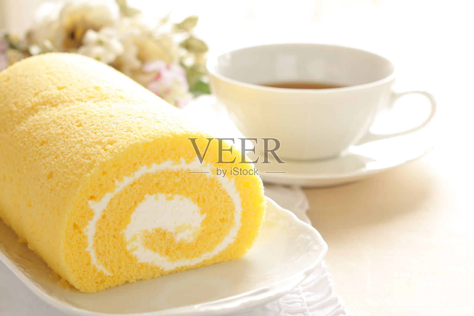 瑞士卷配英国茶照片摄影图片