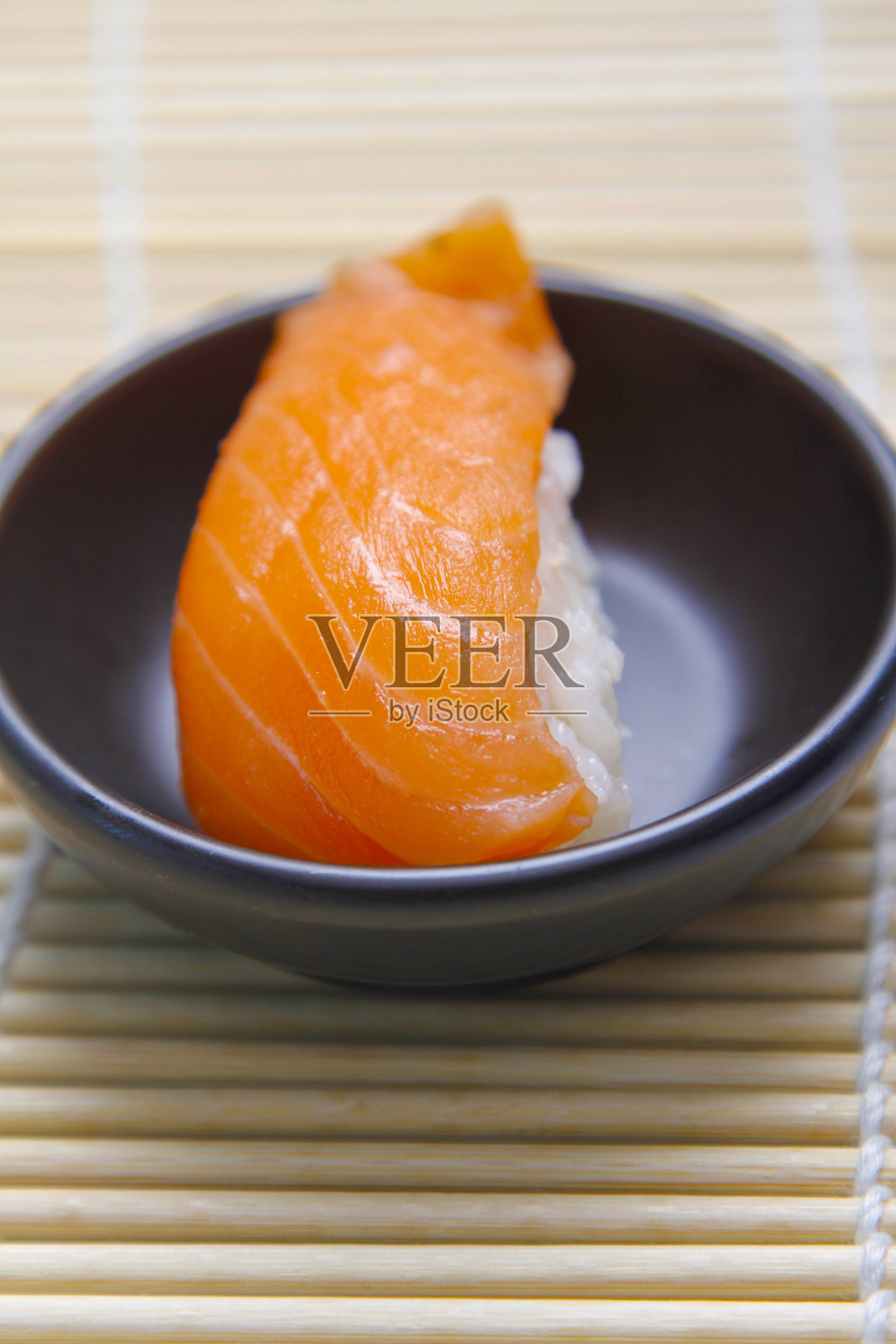 三文鱼寿司照片摄影图片