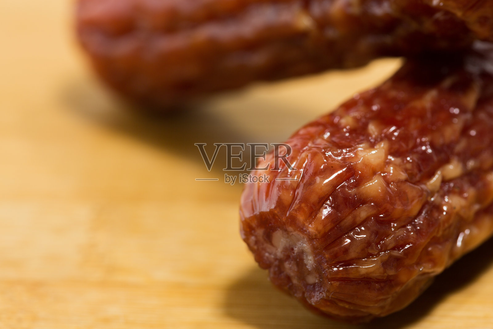 意大利蒜味腊肠照片摄影图片