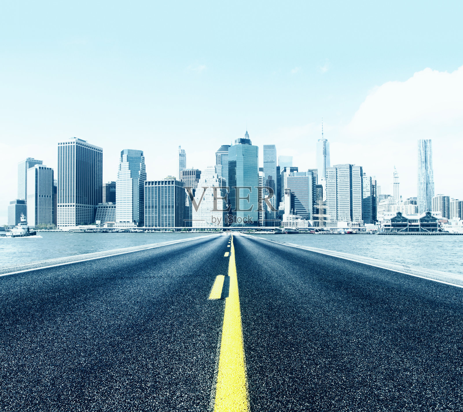 通往大城市的道路照片摄影图片