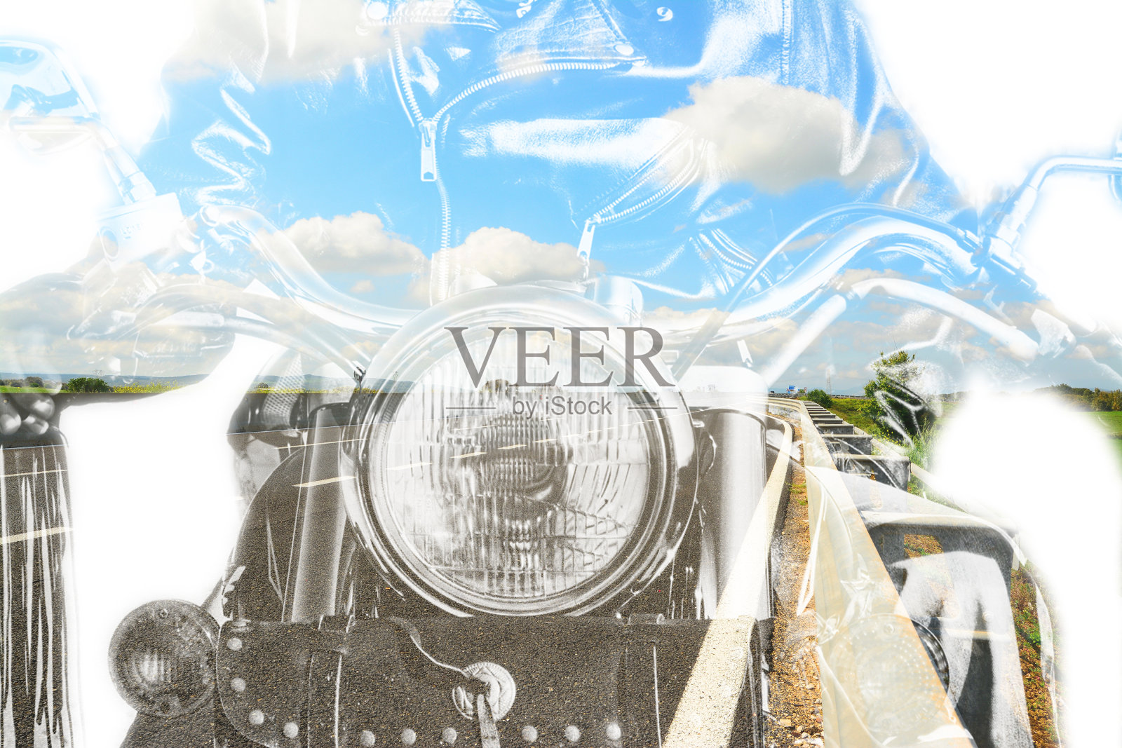 摩托车和乡村公路双重曝光照片摄影图片