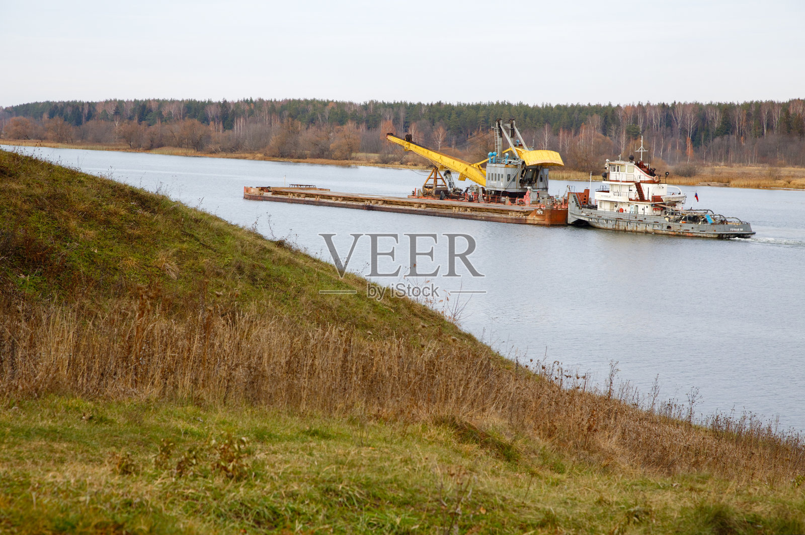 河拖船用挖泥船推驳船照片摄影图片