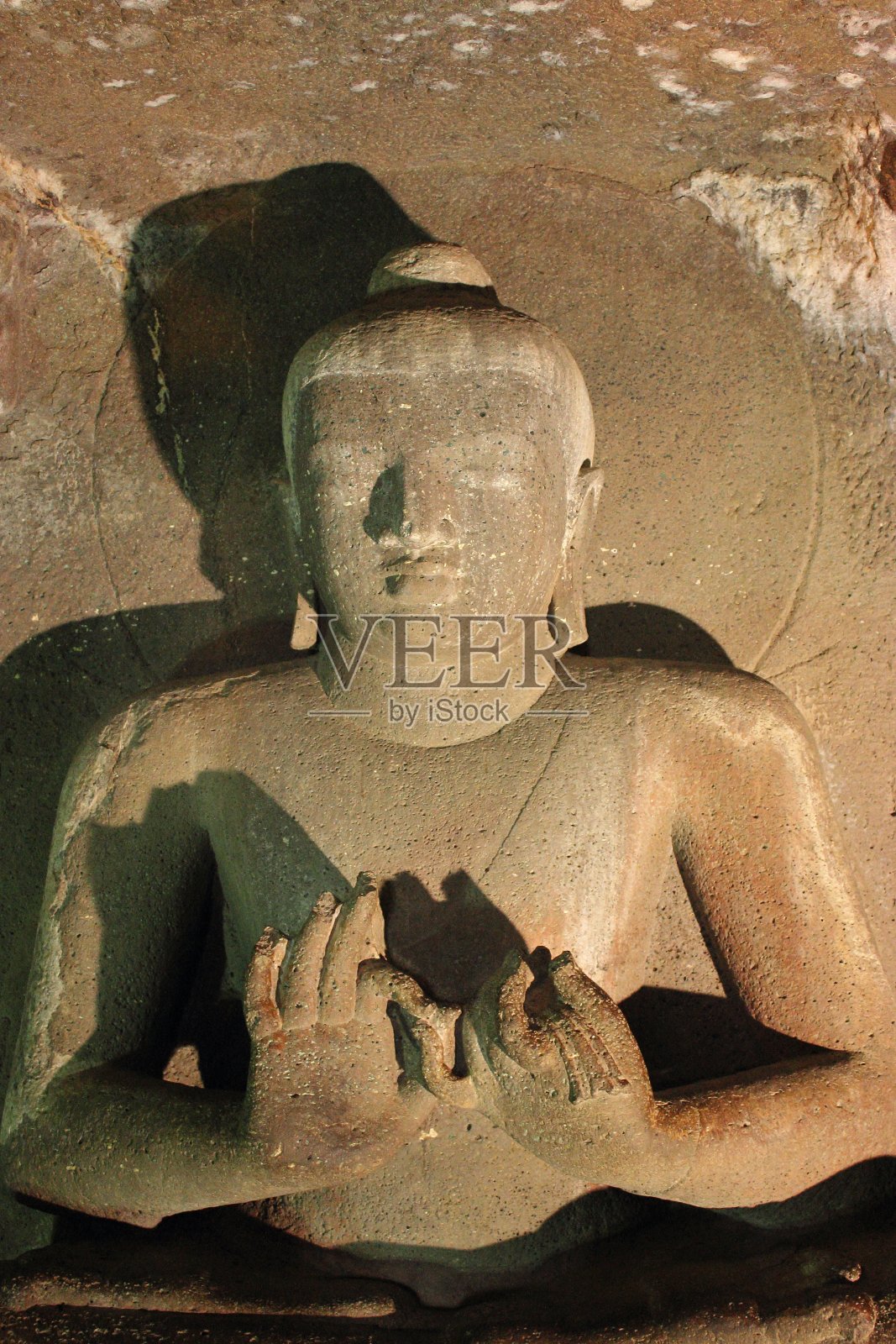 佛像在阿旃陀石窟照片摄影图片