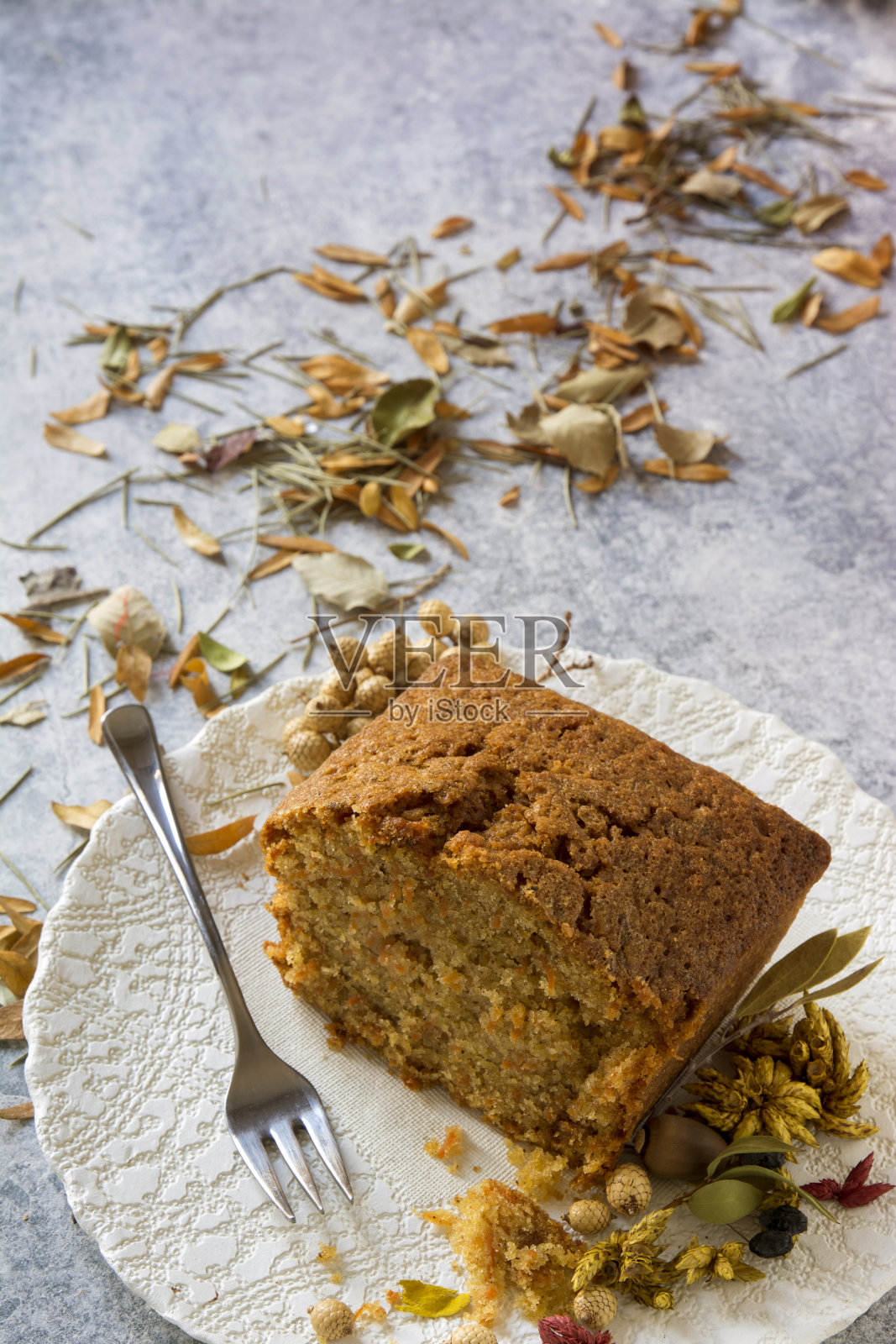 胡萝卜蛋糕照片摄影图片