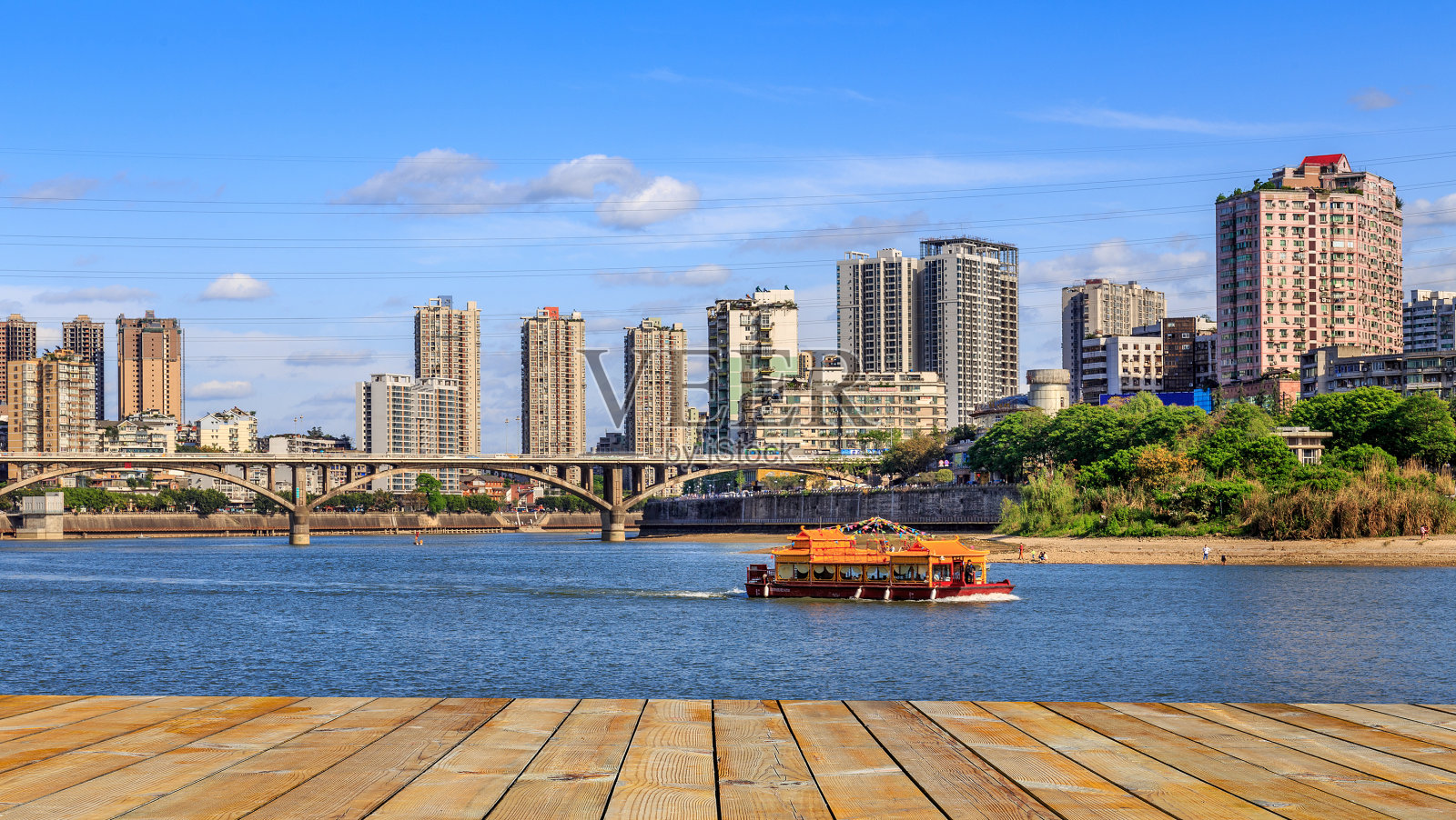 现代河流城市照片摄影图片