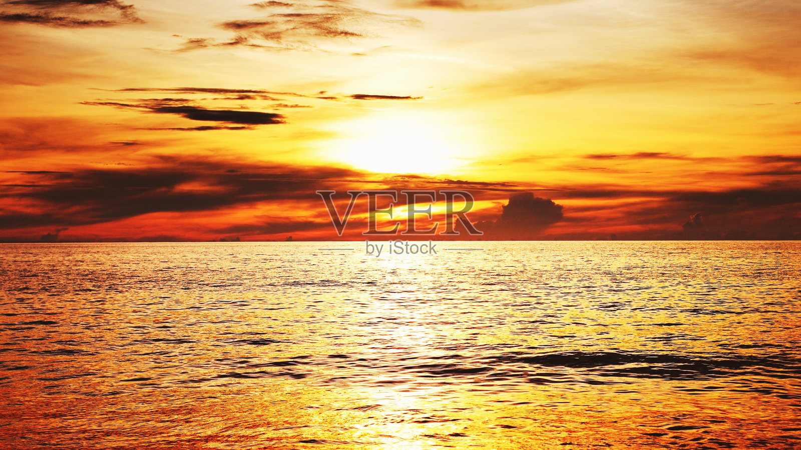 美丽的海上日落照片摄影图片