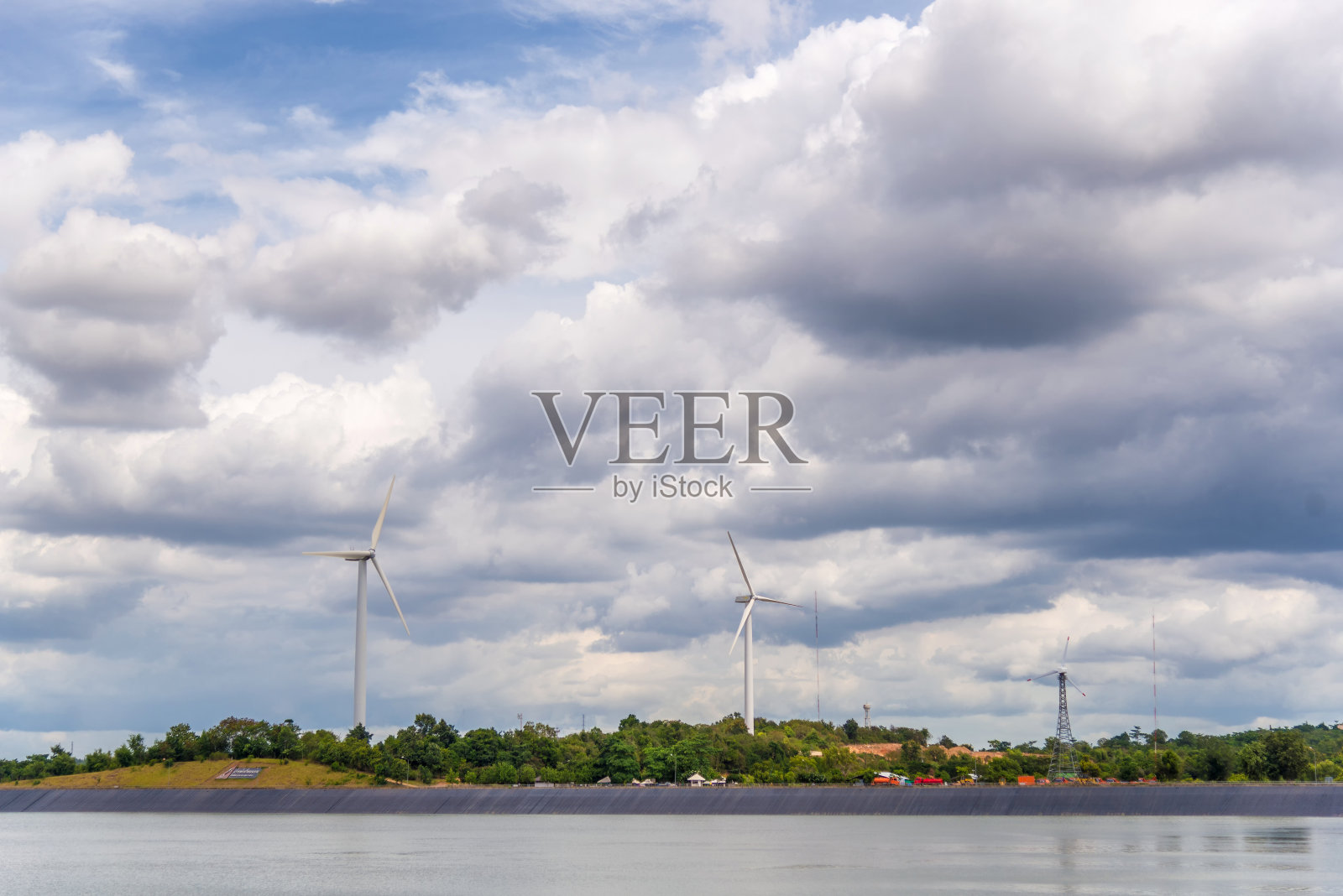 风力涡轮机发电照片摄影图片