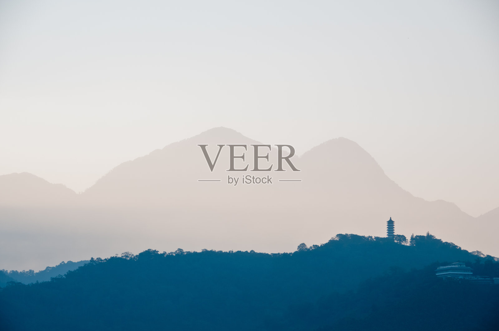 台湾日月潭宝塔山照片摄影图片