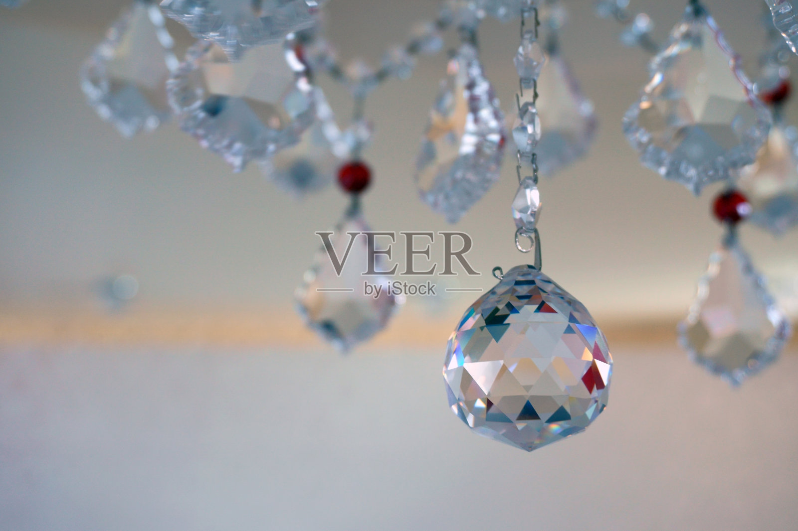 水晶吊灯照片摄影图片