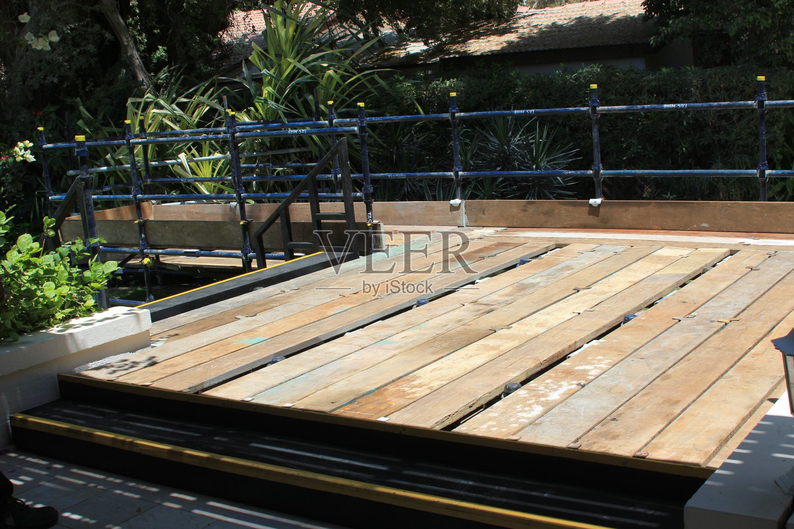 一个小脚手架舞台的特写照片摄影图片