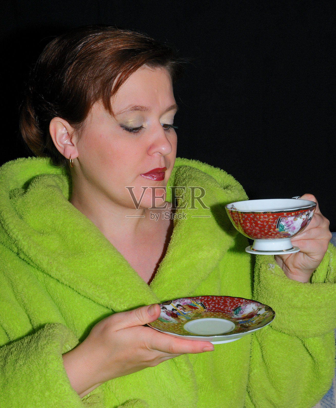 女人喝茶照片摄影图片