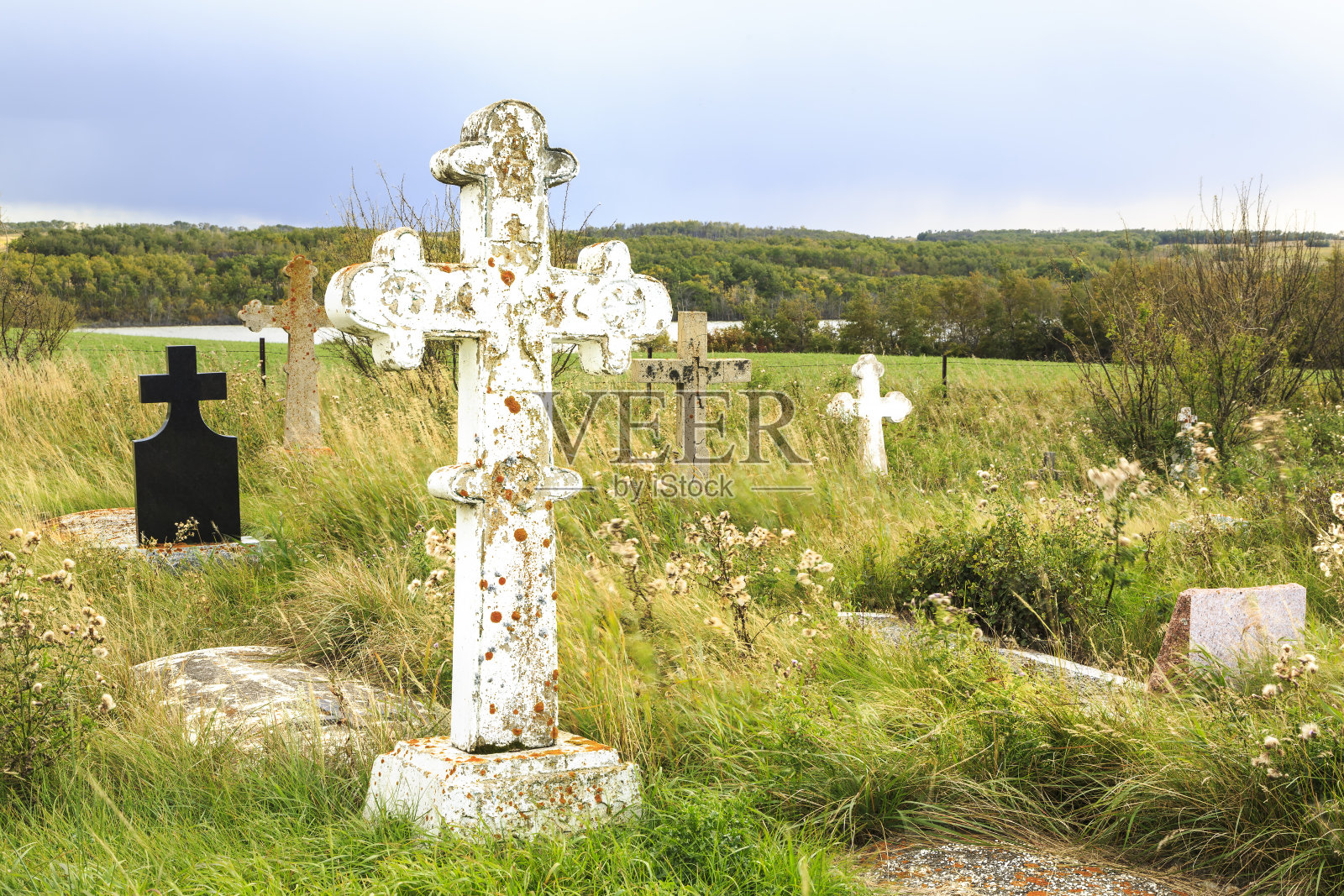 墓地的石头照片摄影图片