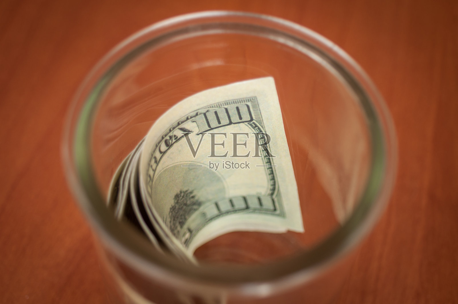 jar和钱照片摄影图片