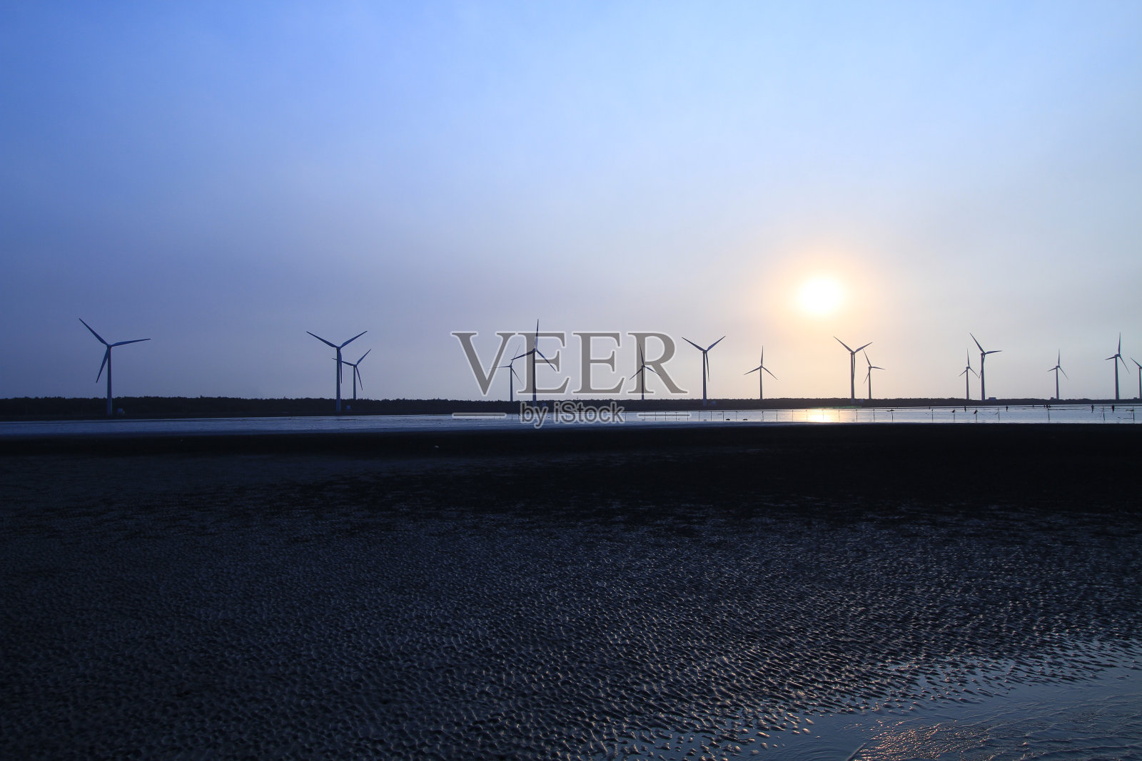 台湾台中高梅湿地的美丽日落照片摄影图片