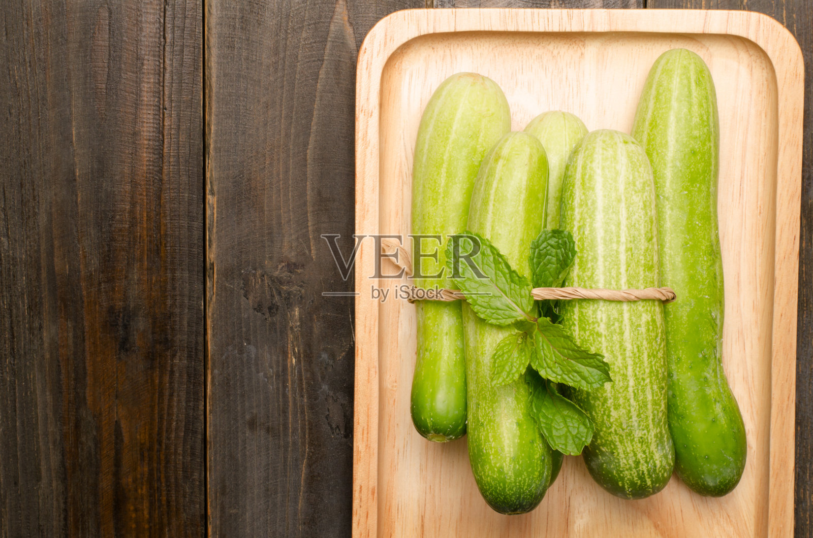 新鲜的黄瓜照片摄影图片