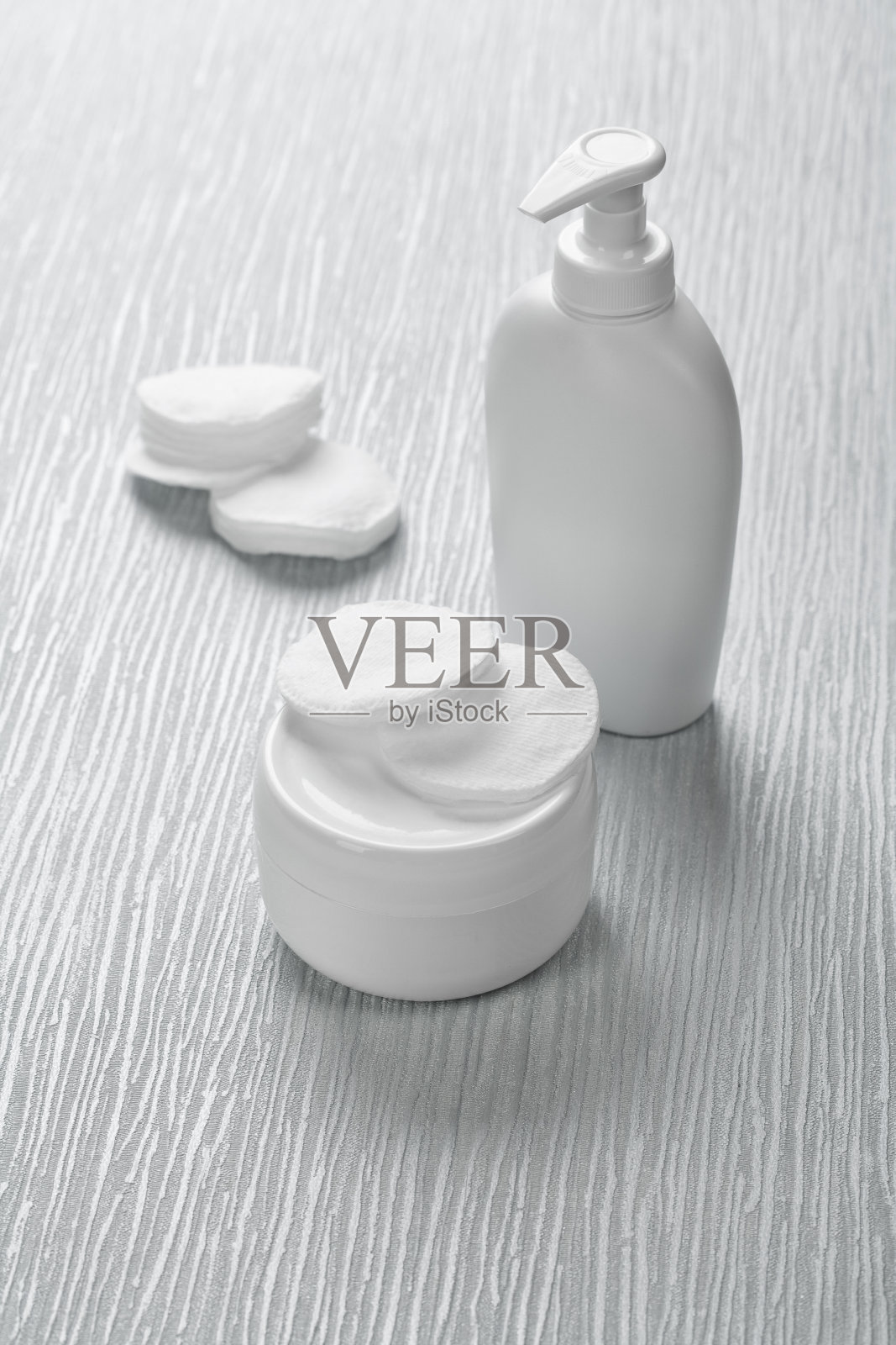 蓝色背景的白色文章照片摄影图片