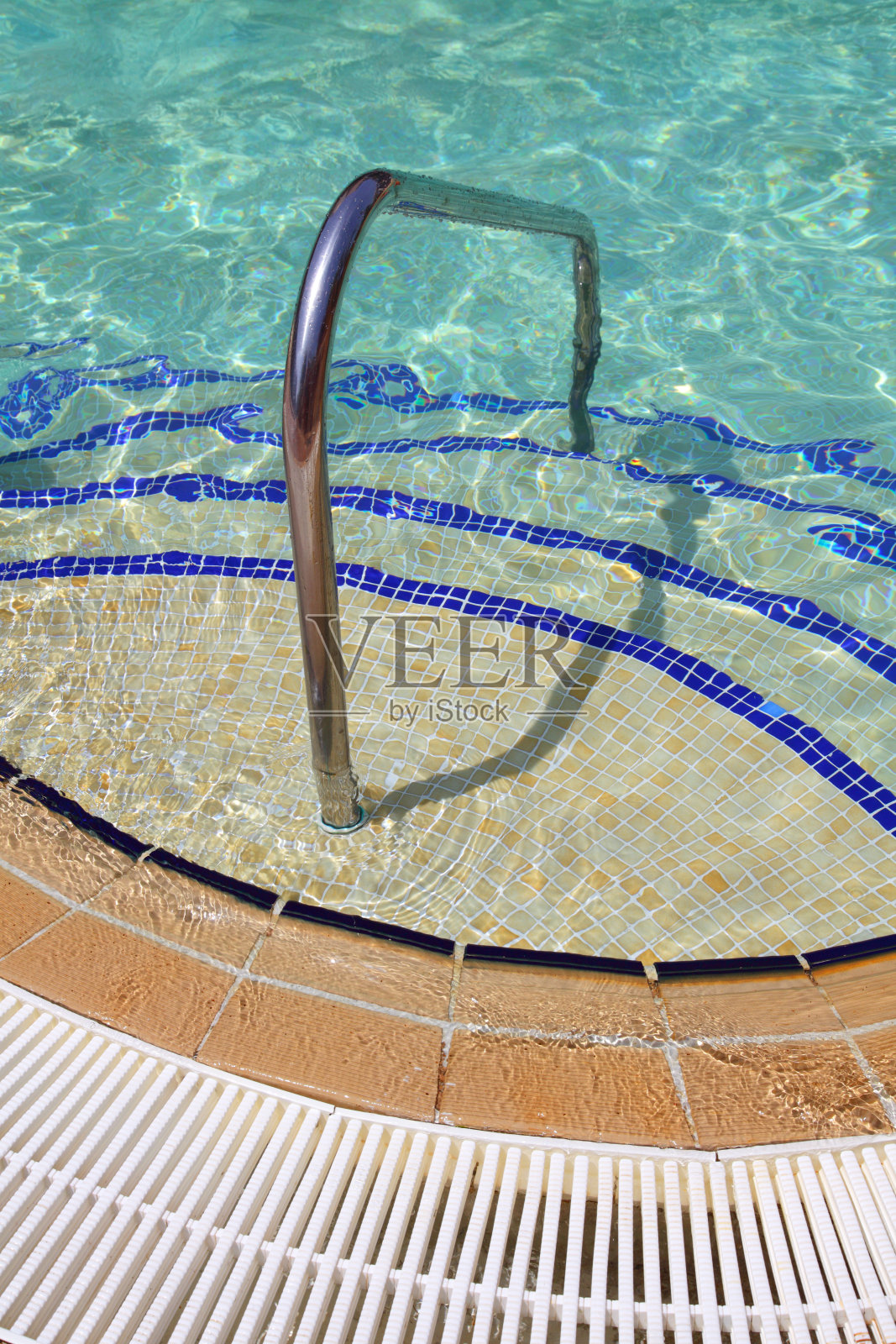 游泳池的入口照片摄影图片