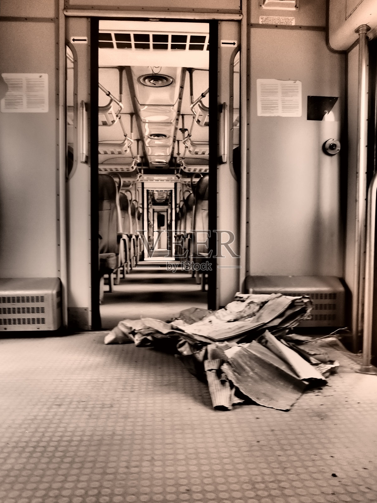 废弃的旧火车照片摄影图片