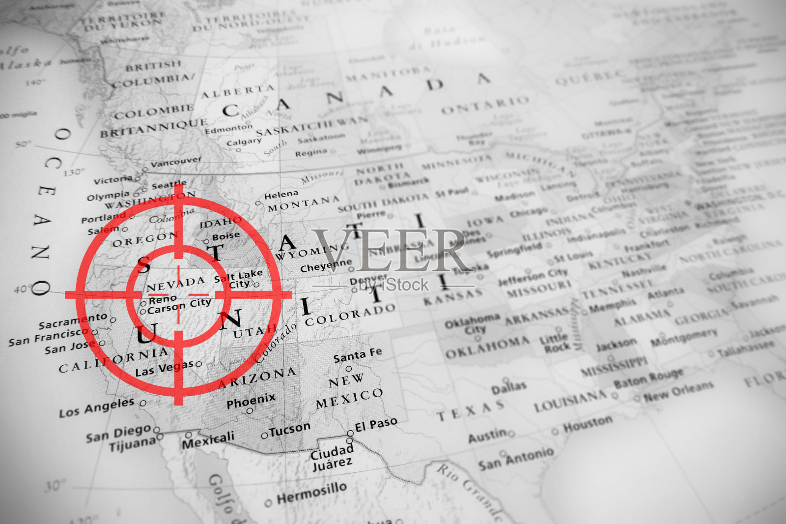 倾斜的美国地图上的红色空中目标:内华达州照片摄影图片