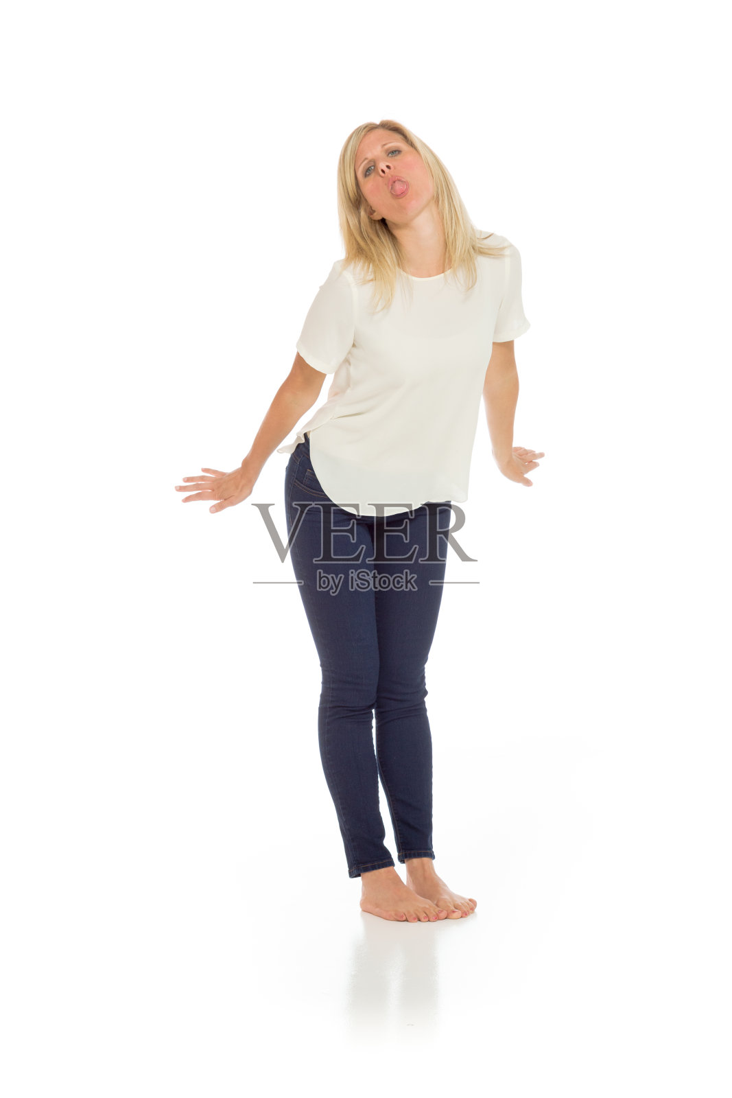 模型孤立伸出舌头照片摄影图片