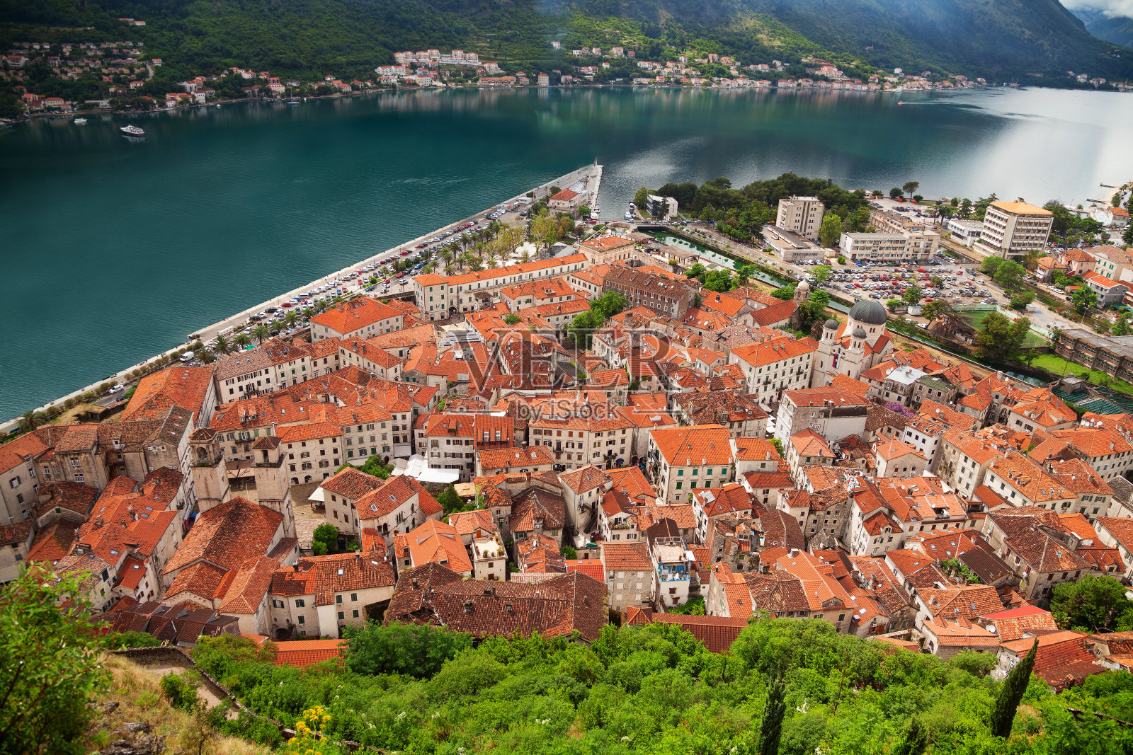 黑山。科托尔古城。照片摄影图片