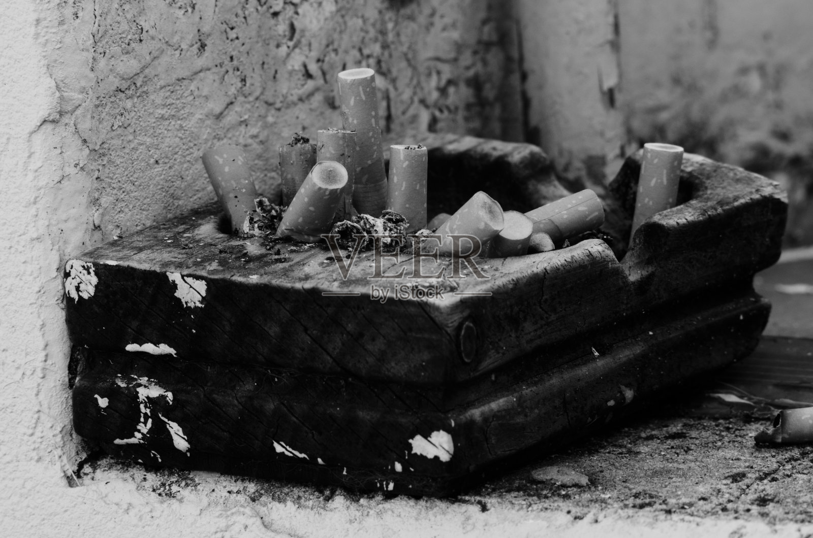 烟灰缸照片摄影图片