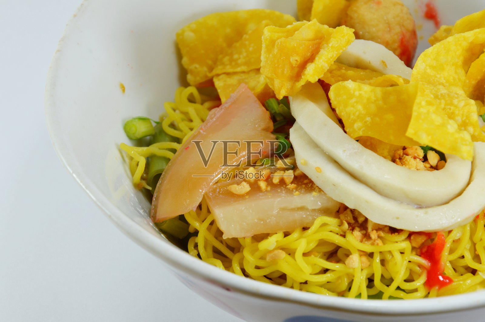 红酱鱼丸面照片摄影图片