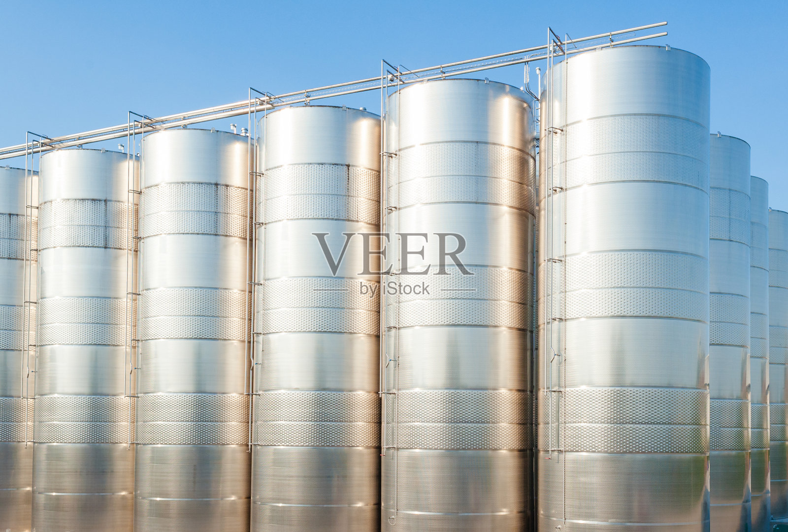 不锈钢酒罐照片摄影图片