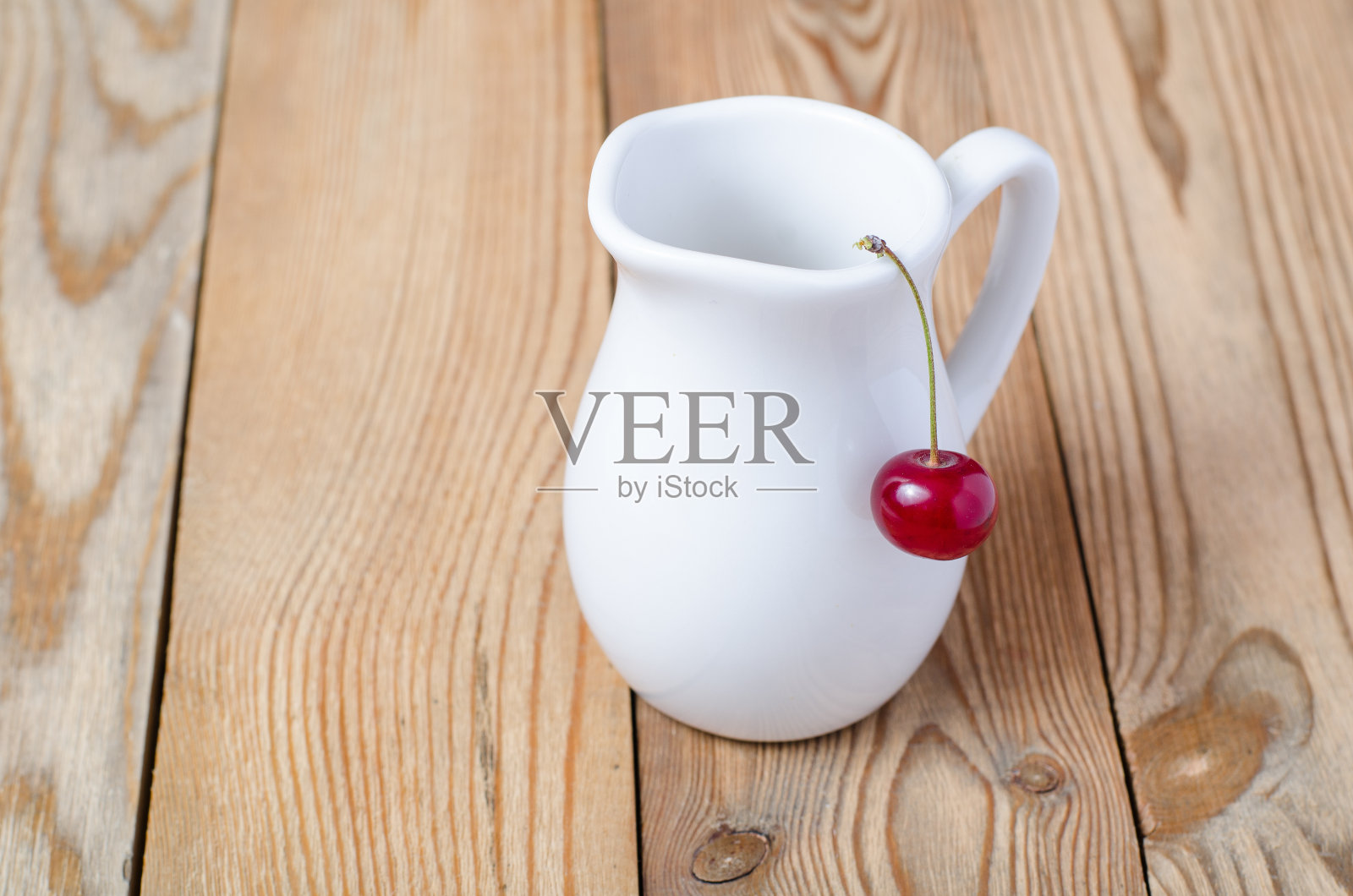 投手和樱桃照片摄影图片