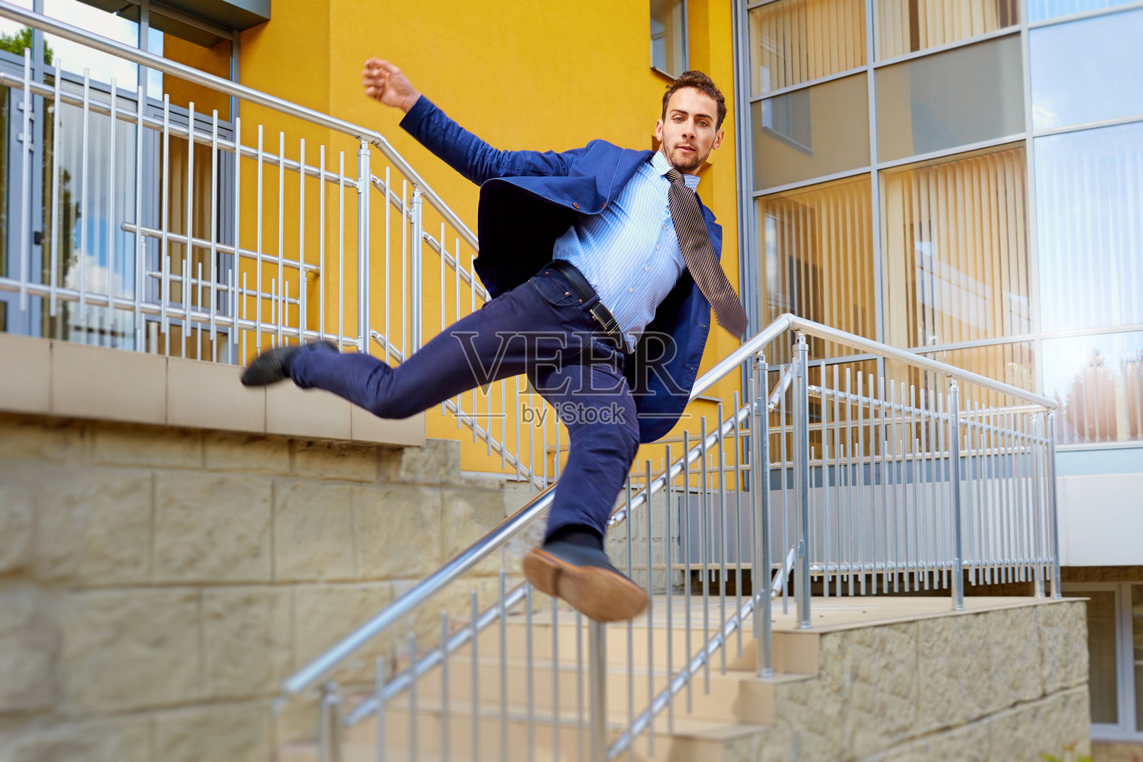 商人跳。照片摄影图片