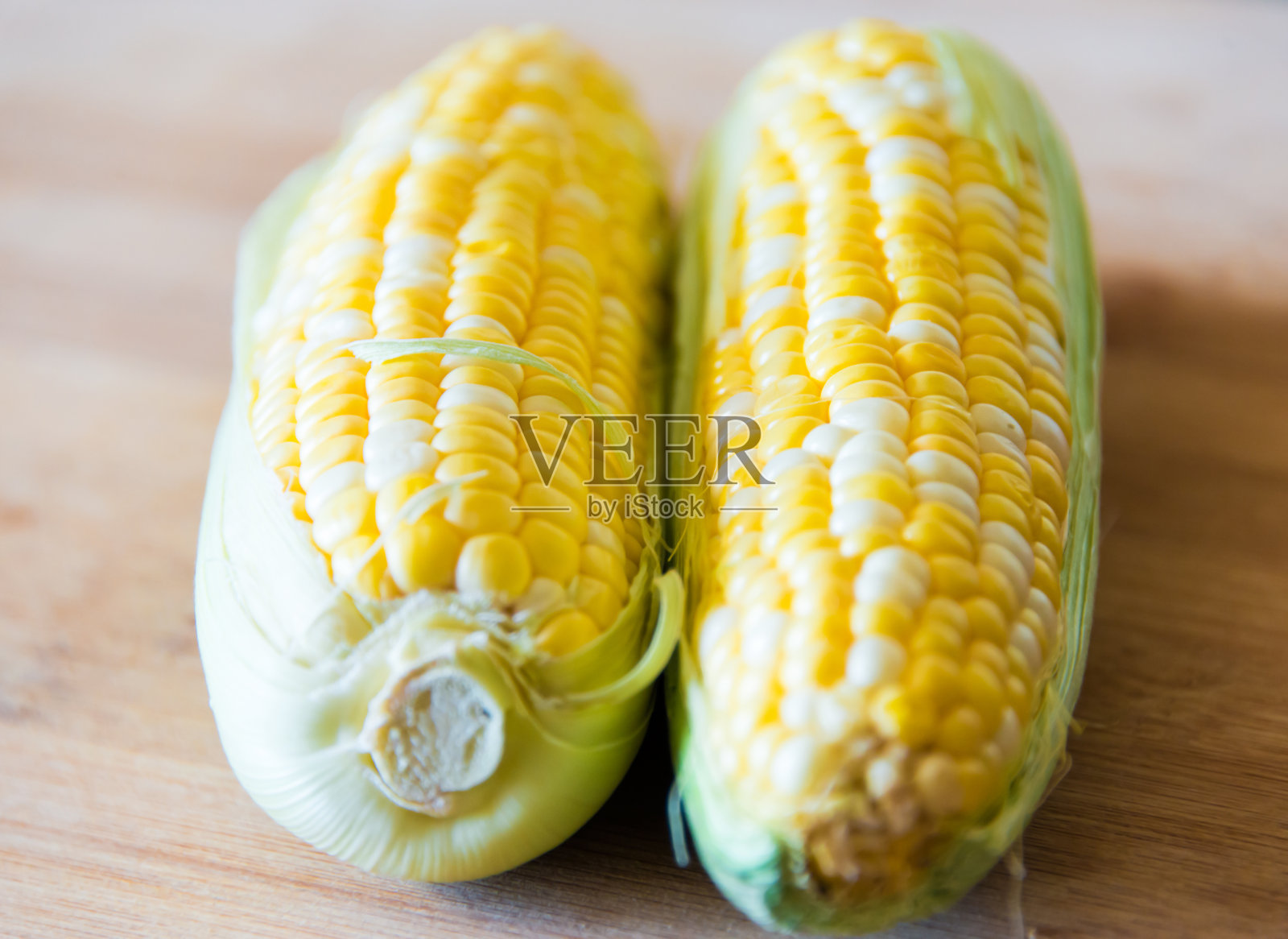 生甜玉米:对食物配料的现实态度照片摄影图片