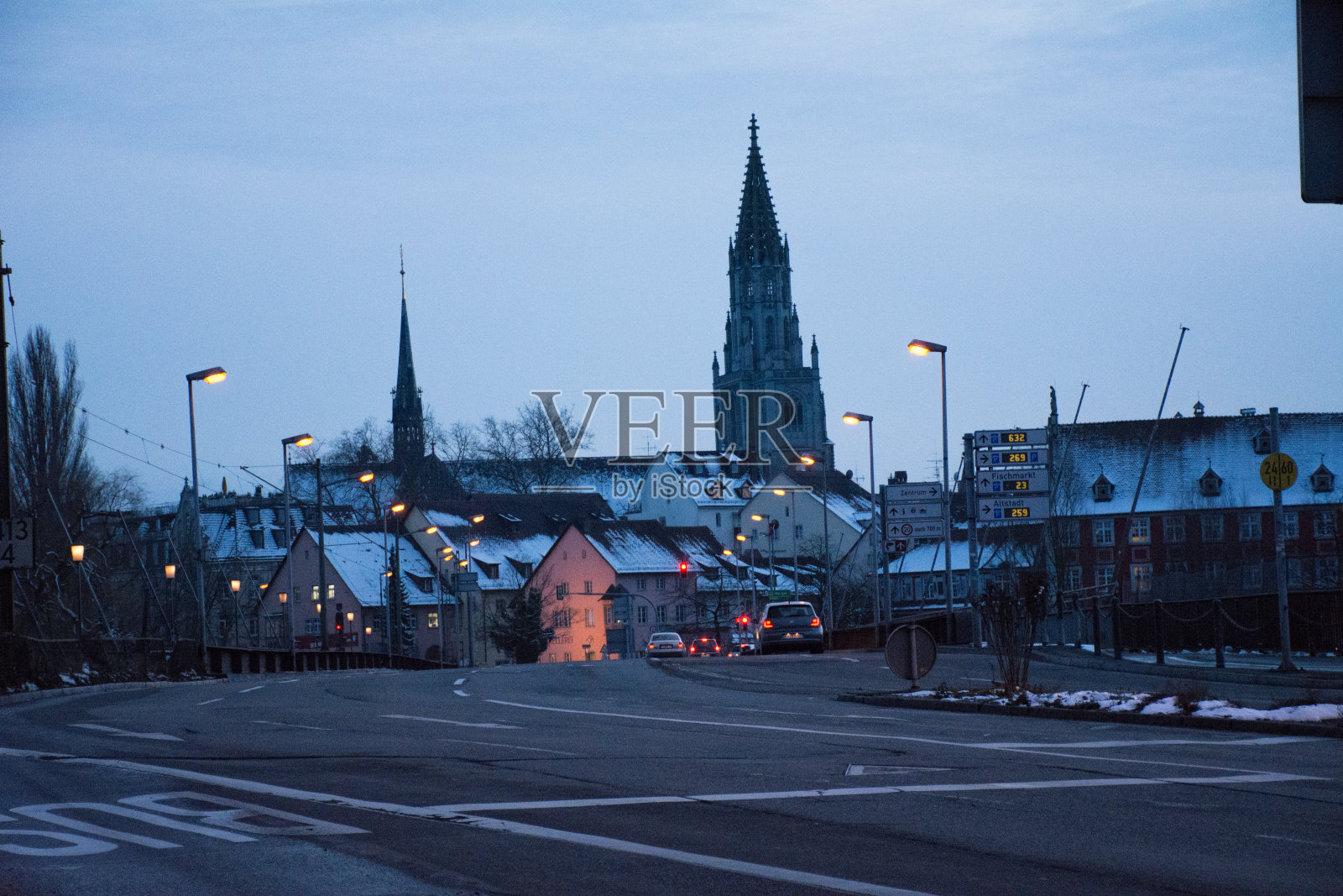 晚上的城市照片摄影图片