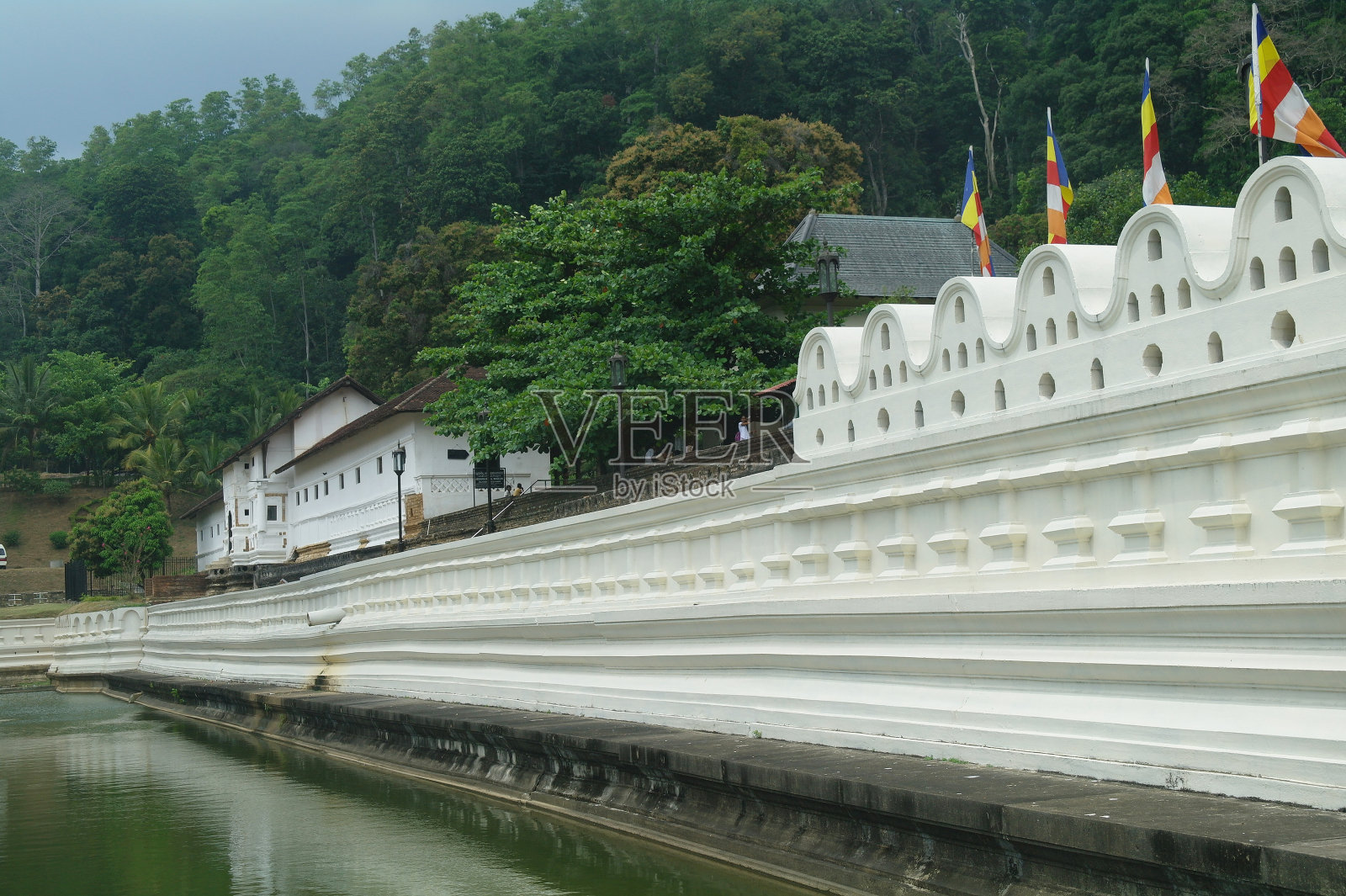 斯里兰卡康提的佛牙寺照片摄影图片