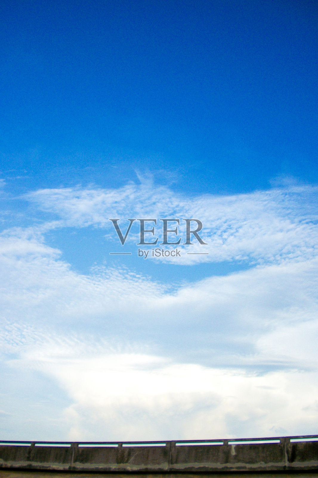 蓝天和白云照片摄影图片