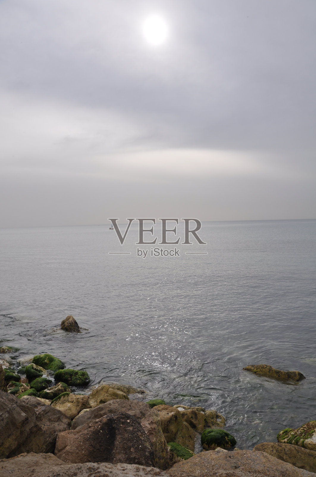 阴暗的地中海照片摄影图片