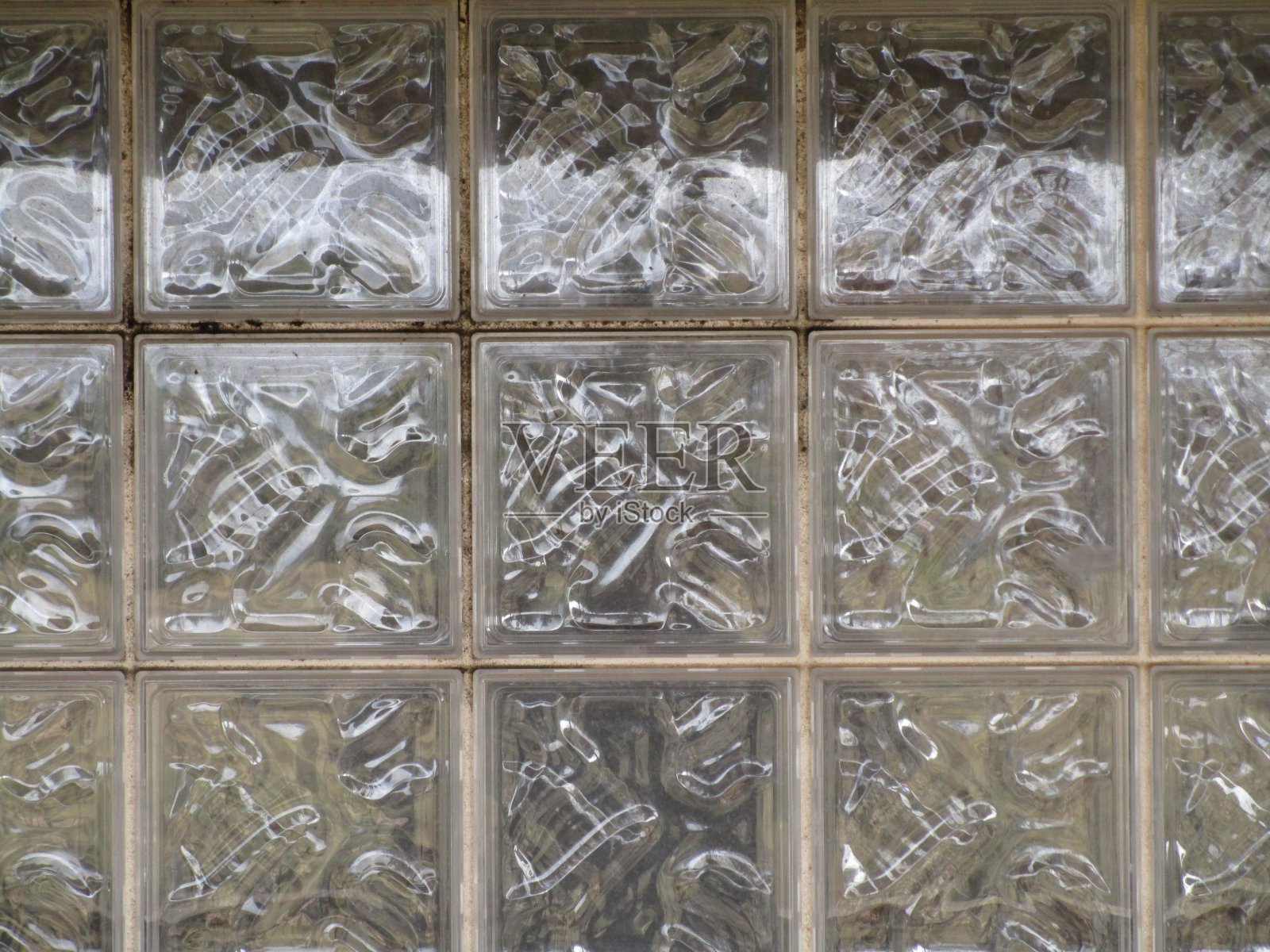 房子侧面的玻璃砌块照片摄影图片