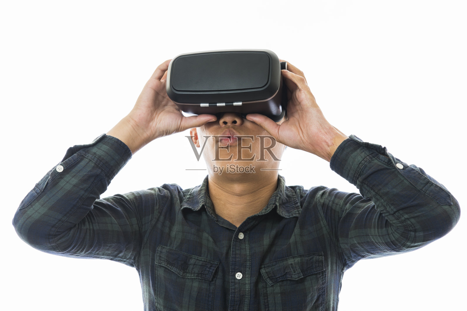 使用虚拟现实头盔的人照片摄影图片