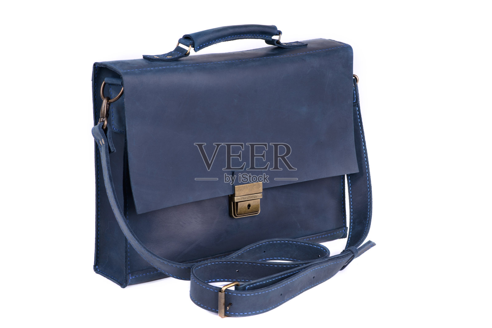 白色背景的皮包照片摄影图片