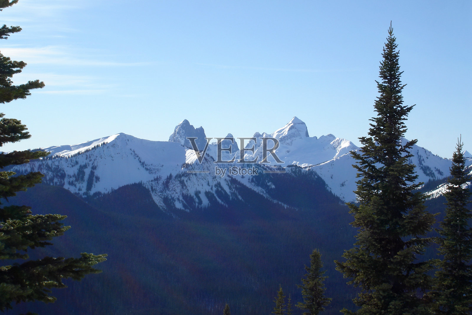 曼宁公园，喀斯喀特山脉照片摄影图片