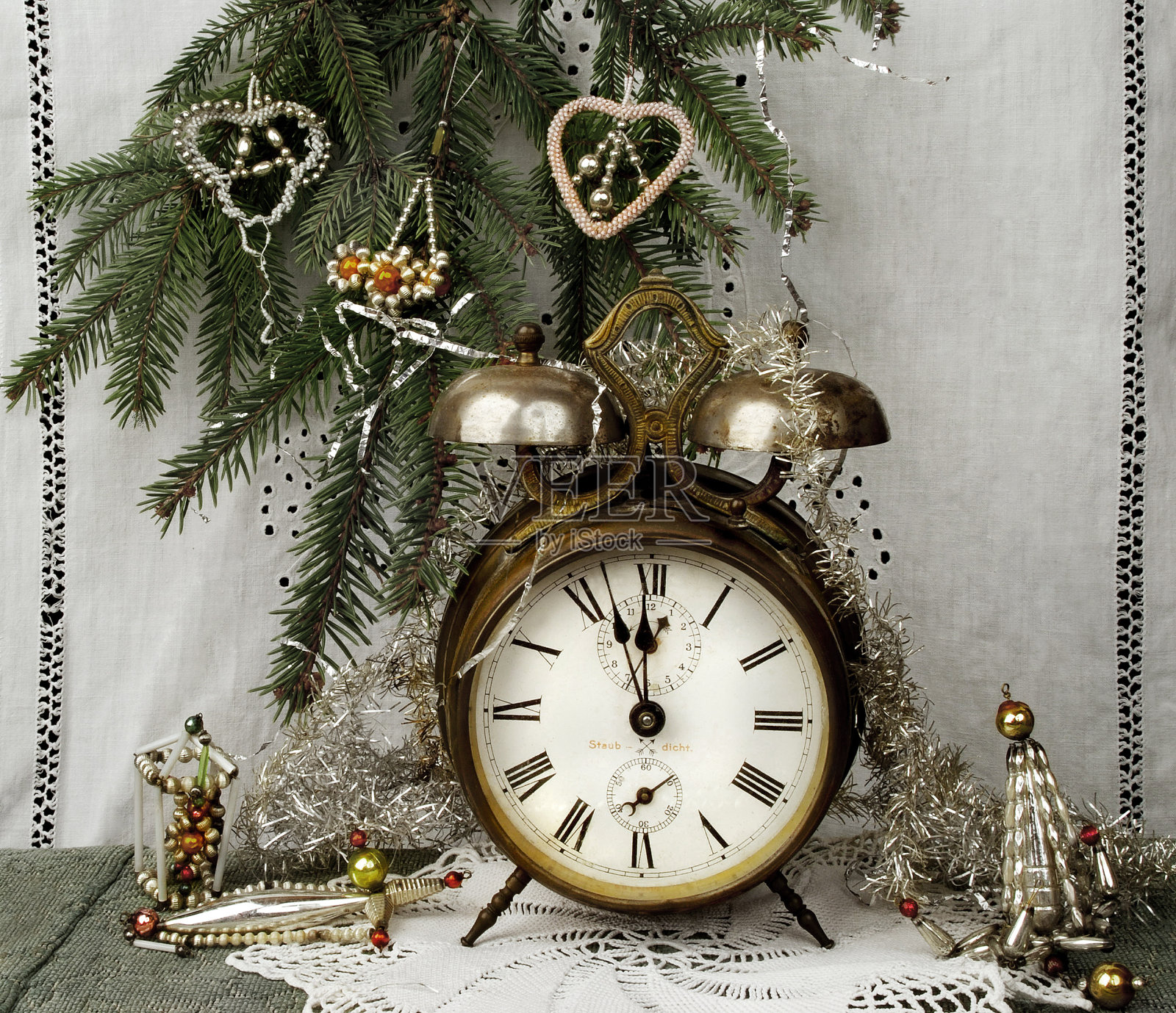 复古新年静物生活照片摄影图片