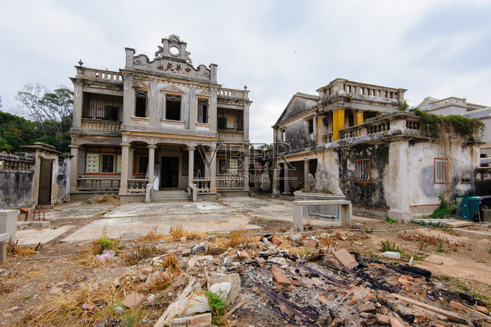 西式建筑的废墟照片摄影图片