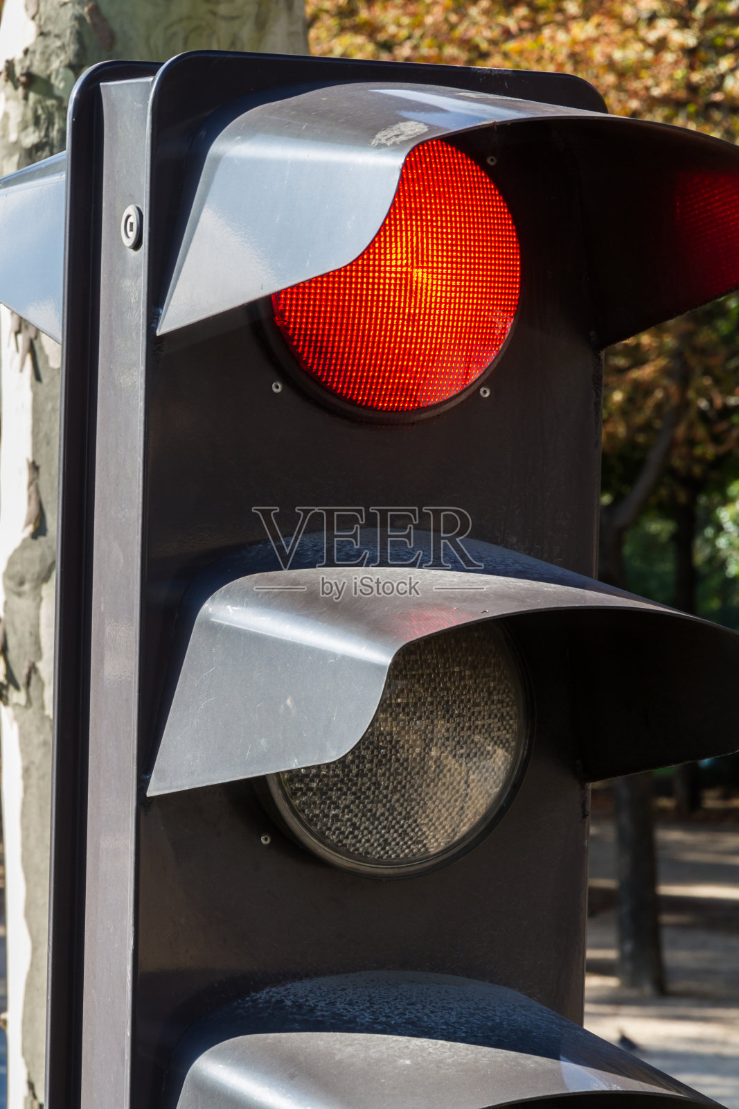 红灯亮了照片摄影图片