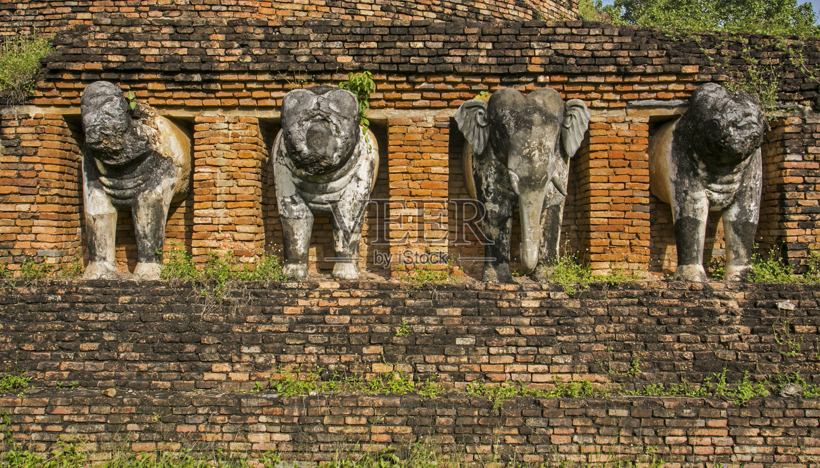 素可泰寺的“张洛姆寺”象塔照片摄影图片