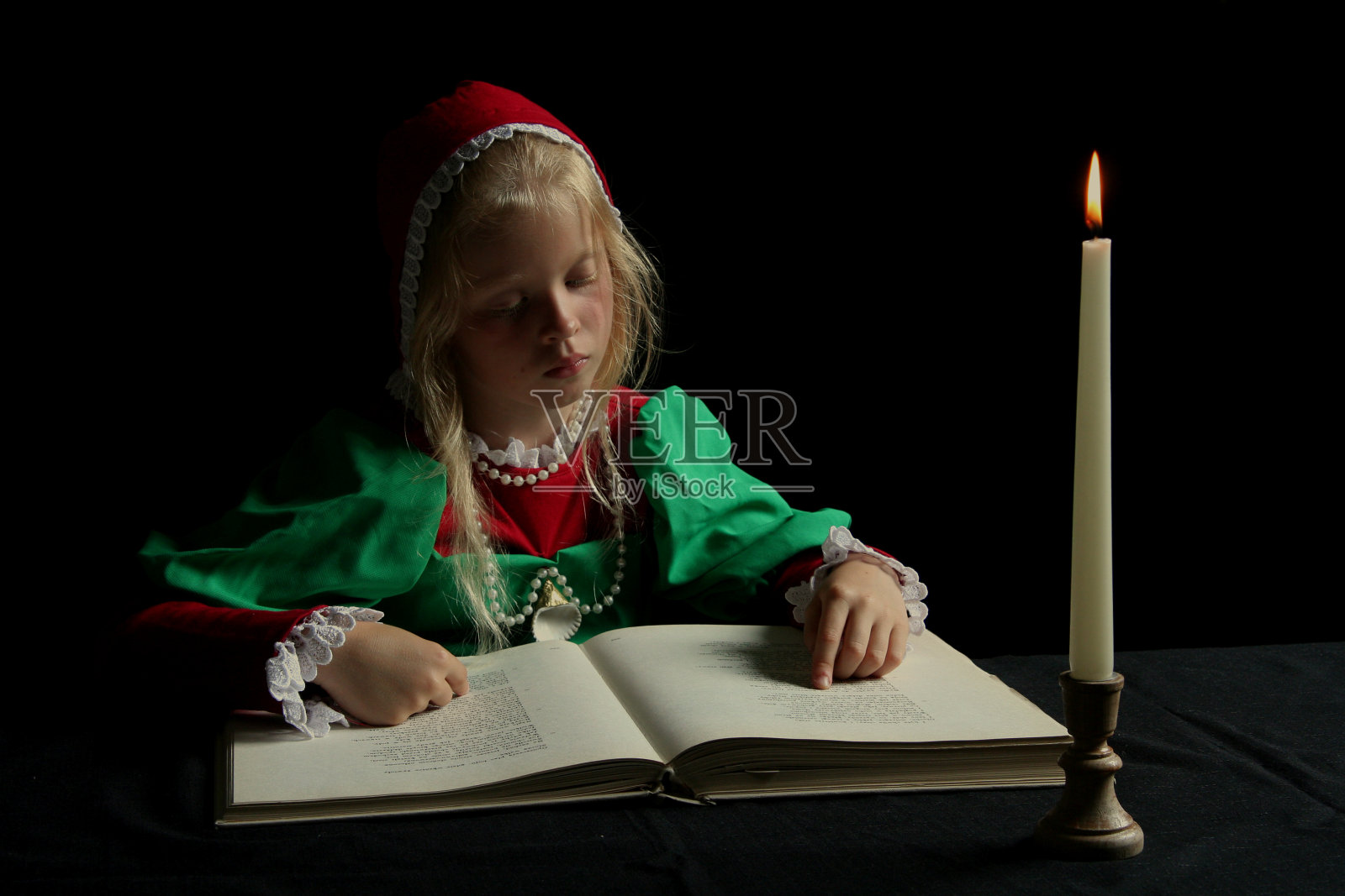 古代的女孩照片摄影图片