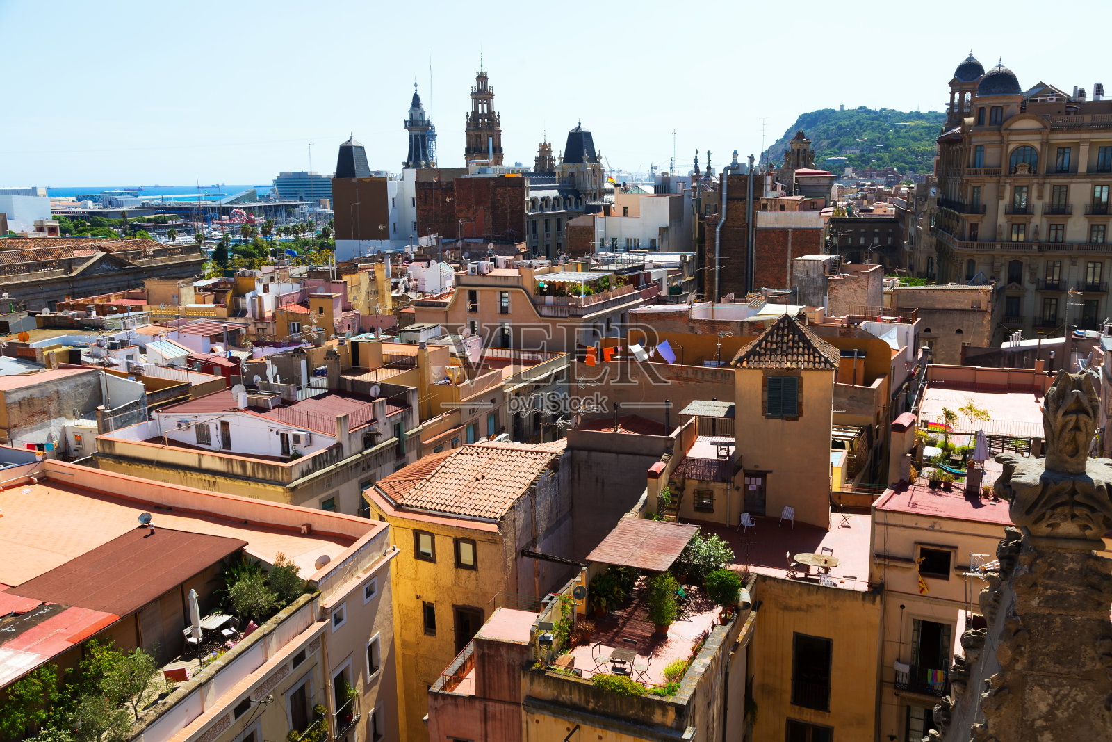 巴塞罗那的屋顶照片摄影图片