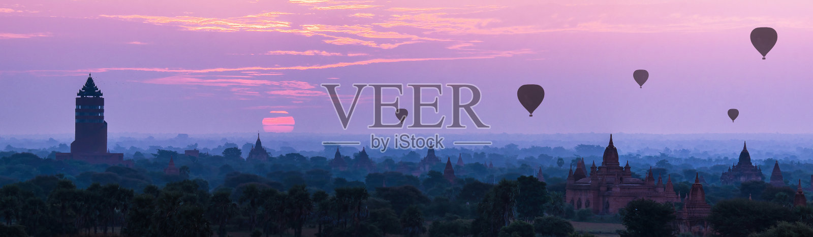 全景图:缅甸蒲甘的热气球日出照片摄影图片