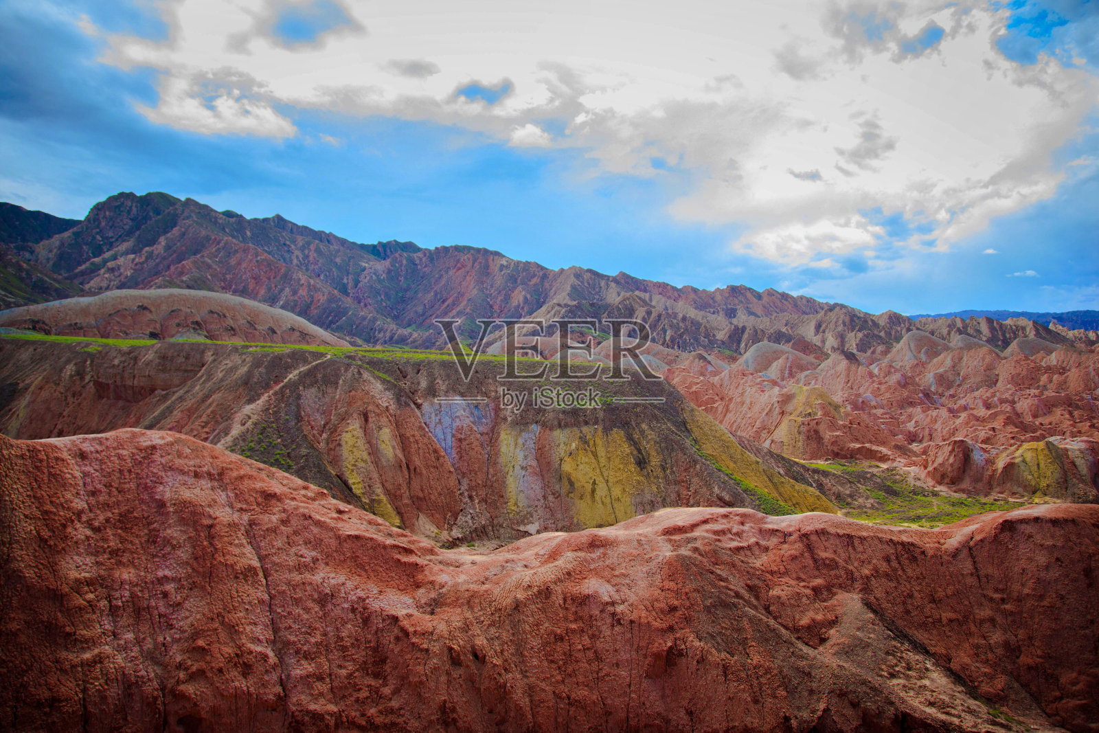 中国彩虹山照片摄影图片