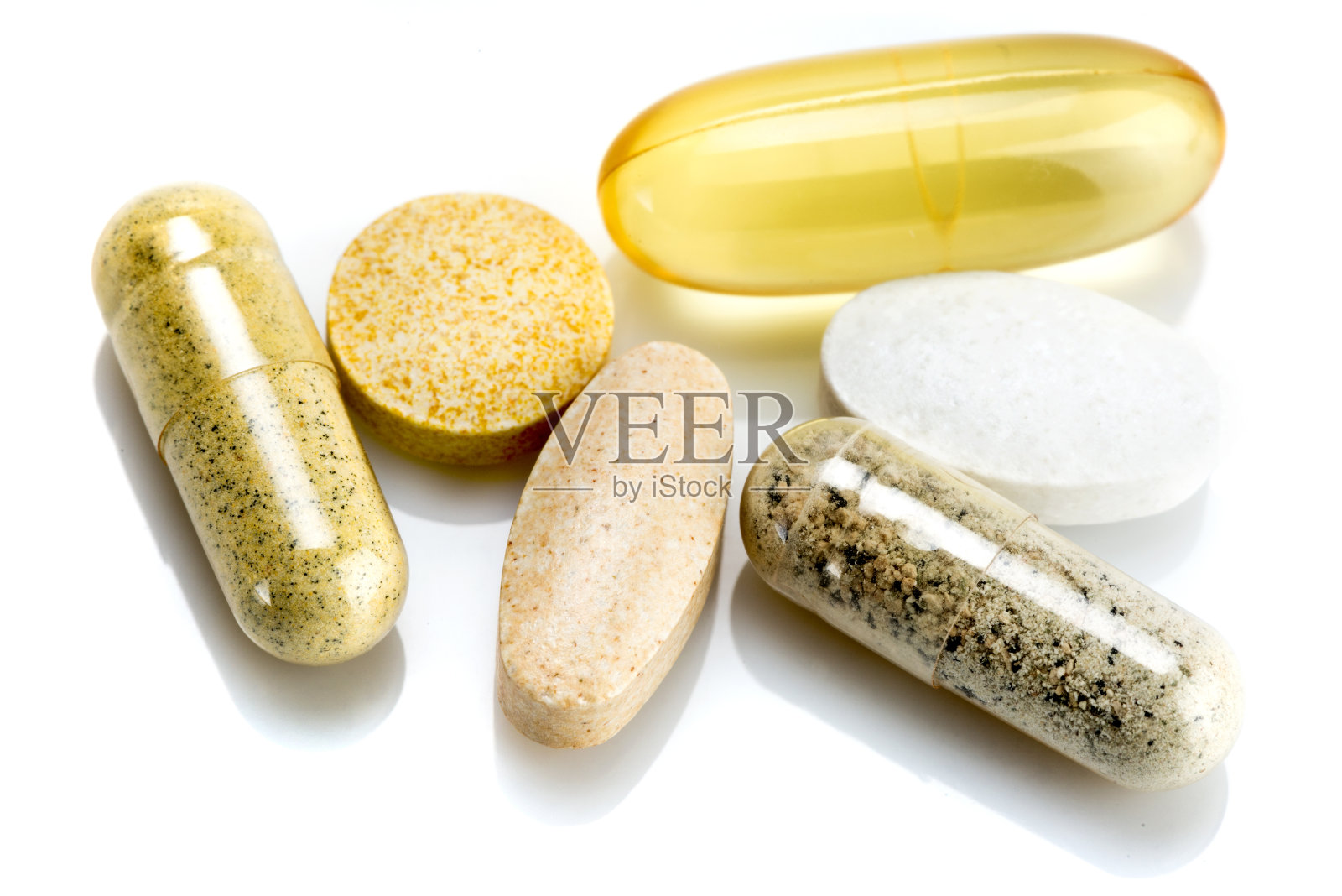 维生素补充剂——胶囊和药丸照片摄影图片